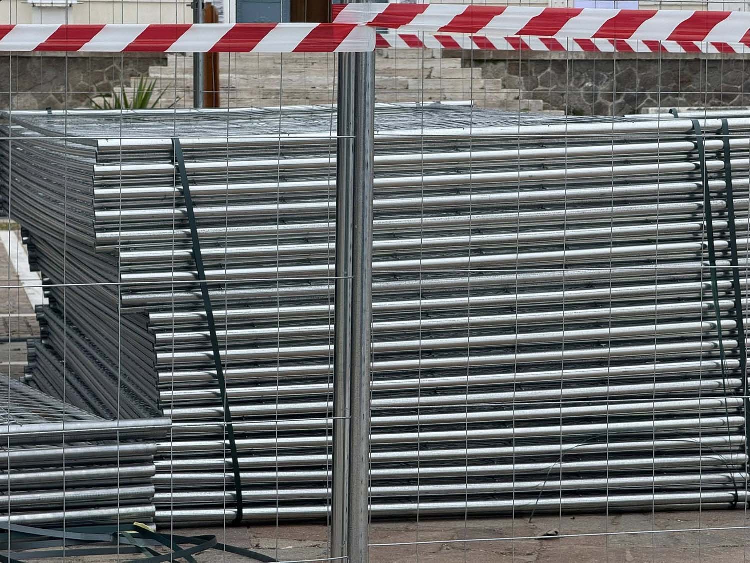 ΥΠΟΓΡΑΦΗ ΣΥΜΒΑΣΗΣ ΓΙΑ ΤΟ ΕΡΓΟ «ΑΝΑΒΑΘΜΙΣΗ ΚΑΙ ΕΚΣΥΓΧΡΟΝΙΣΜΟΣ ΤΟΥΡΙΣΤΙΚΟΥ ΚΑΤΑΦΥΓΙΟΥ ΠΟΡΟΥ»